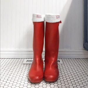 Hunter Boots (women’s) size 9 - red